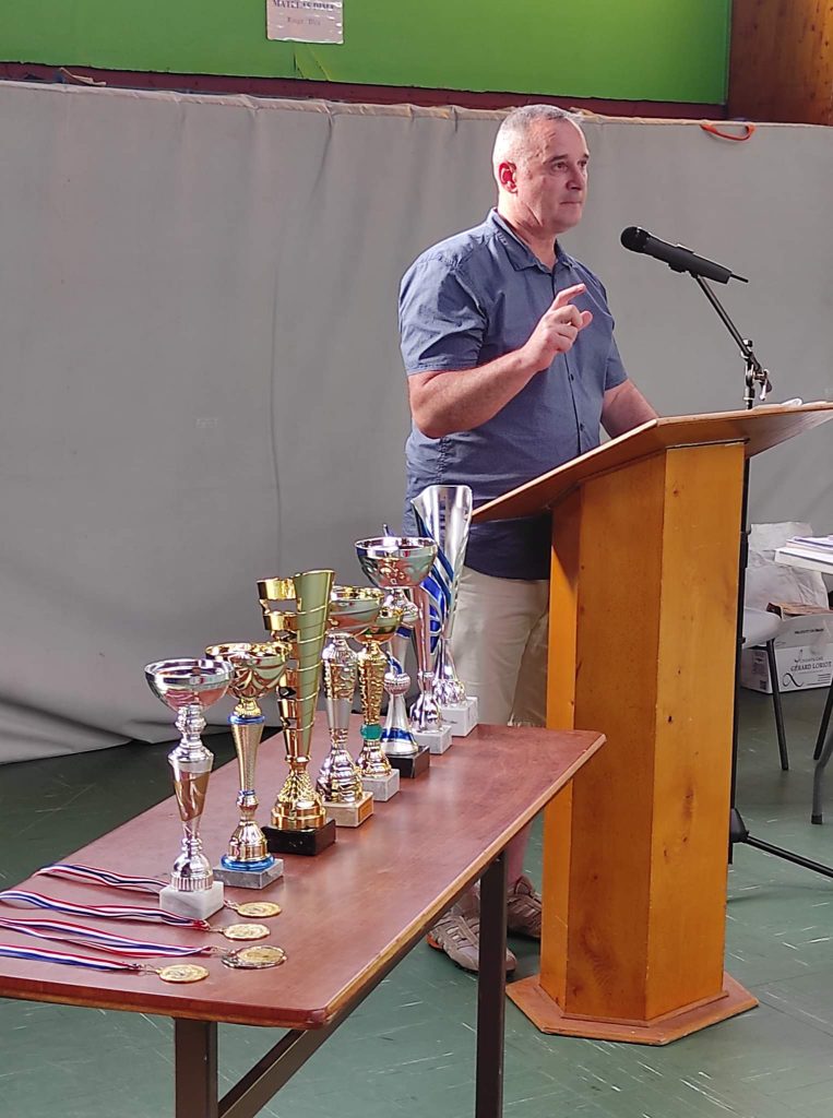 received_398069295711384